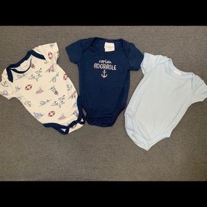 Baby onesies 🍼💓